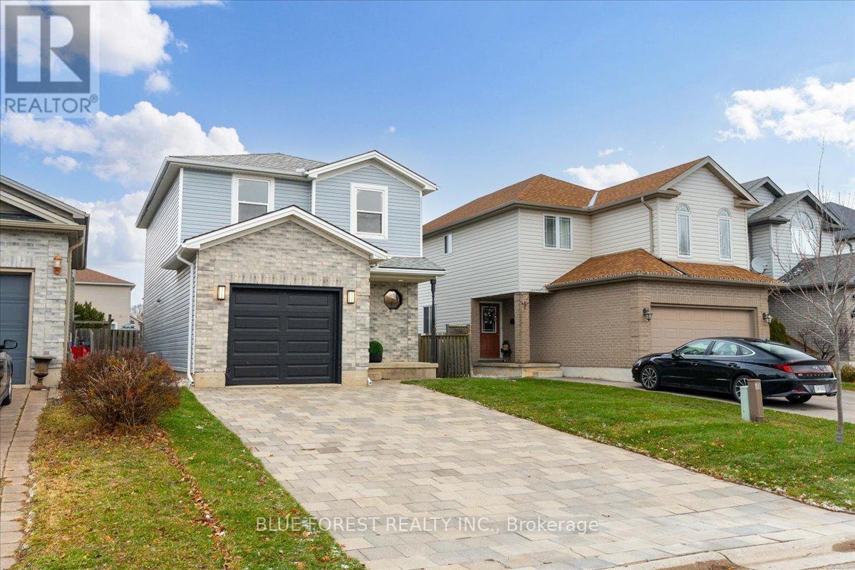 1343 Aspenridge Crescent, London East, Ontario  N5Y 5N2 - Photo 2 - X12586142