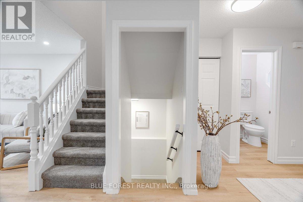 1343 Aspenridge Crescent, London East, Ontario  N5Y 5N2 - Photo 20 - X12586142