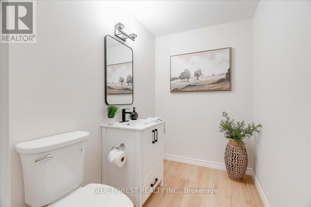 1343 Aspenridge Crescent, London East, Ontario  N5Y 5N2 - Photo 33 - X12586142