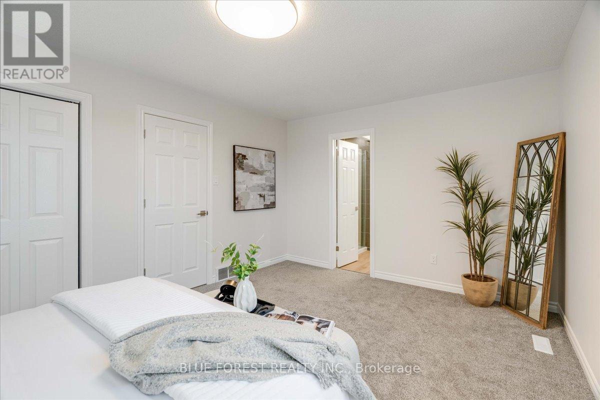 1343 Aspenridge Crescent, London East, Ontario  N5Y 5N2 - Photo 34 - X12586142