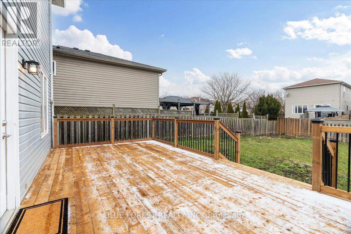 1343 Aspenridge Crescent, London East, Ontario  N5Y 5N2 - Photo 43 - X12586142