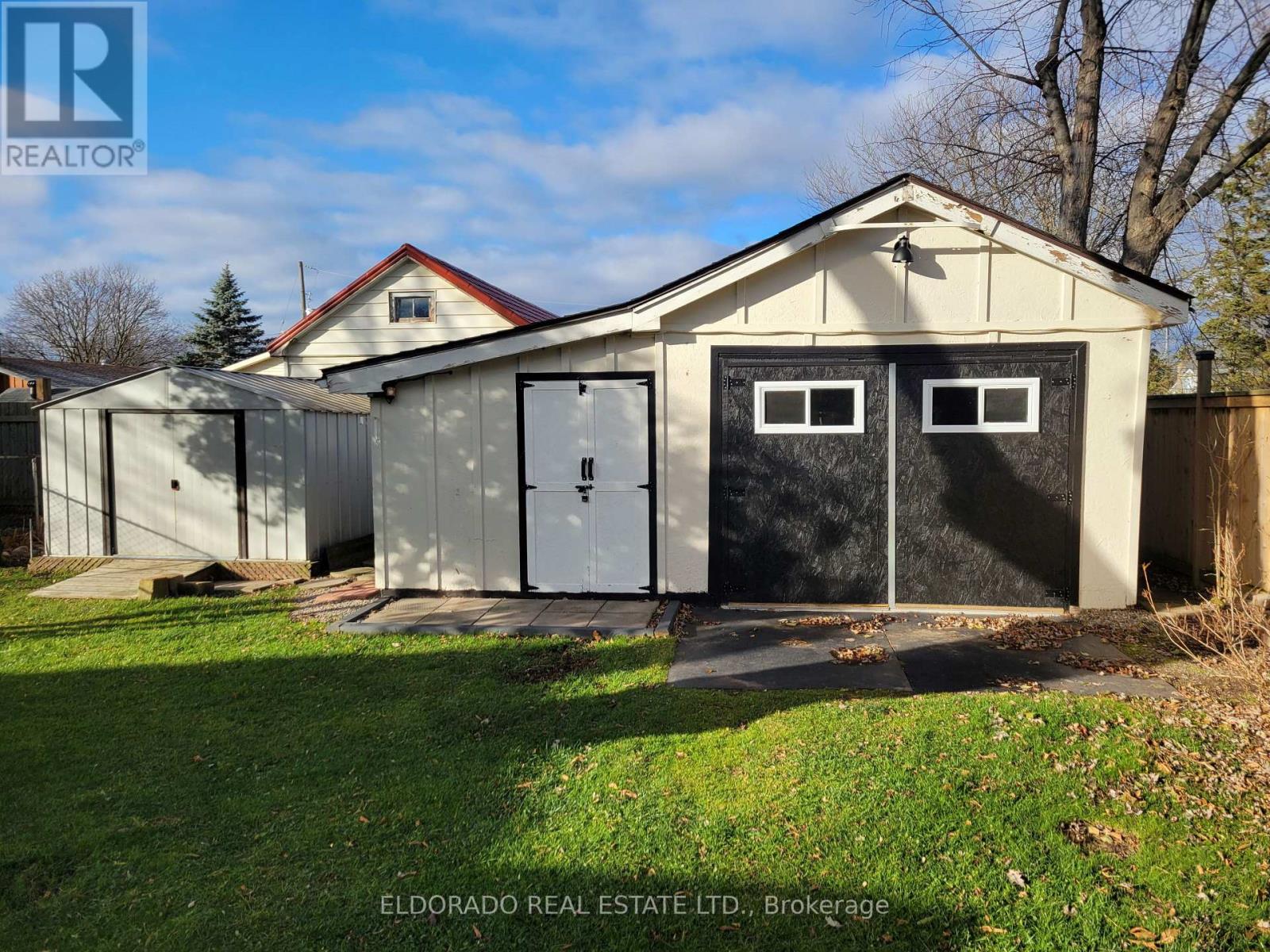 107 Mackan Street, Thorold, Ontario  L2V 1G5 - Photo 7 - X12585590