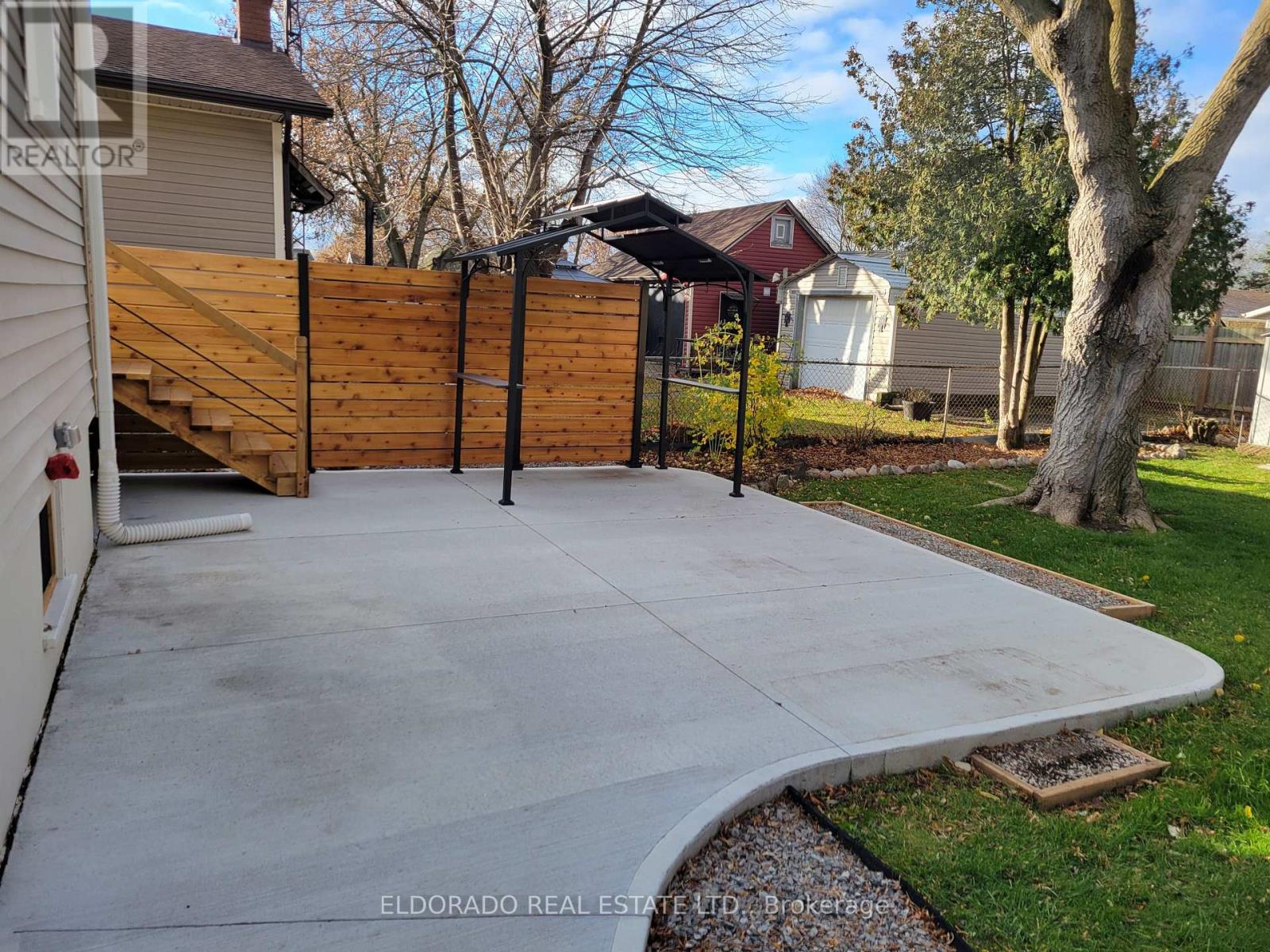 107 Mackan Street, Thorold, Ontario  L2V 1G5 - Photo 6 - X12585590