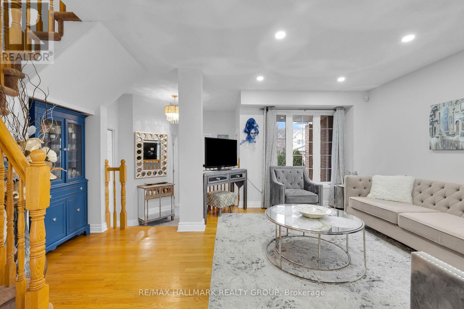 142 Inverkip Avenue, Ottawa, Ontario  K1T 4C3 - Photo 10 - X12586068