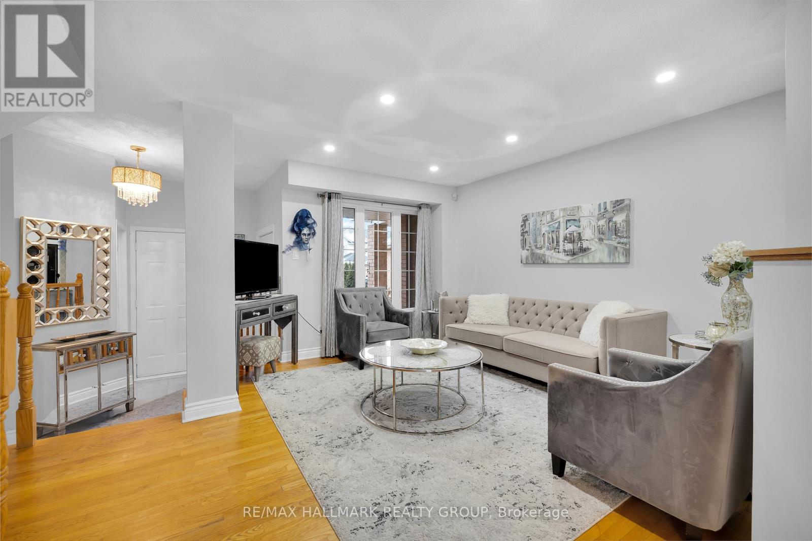 142 Inverkip Avenue, Ottawa, Ontario  K1T 4C3 - Photo 8 - X12586068