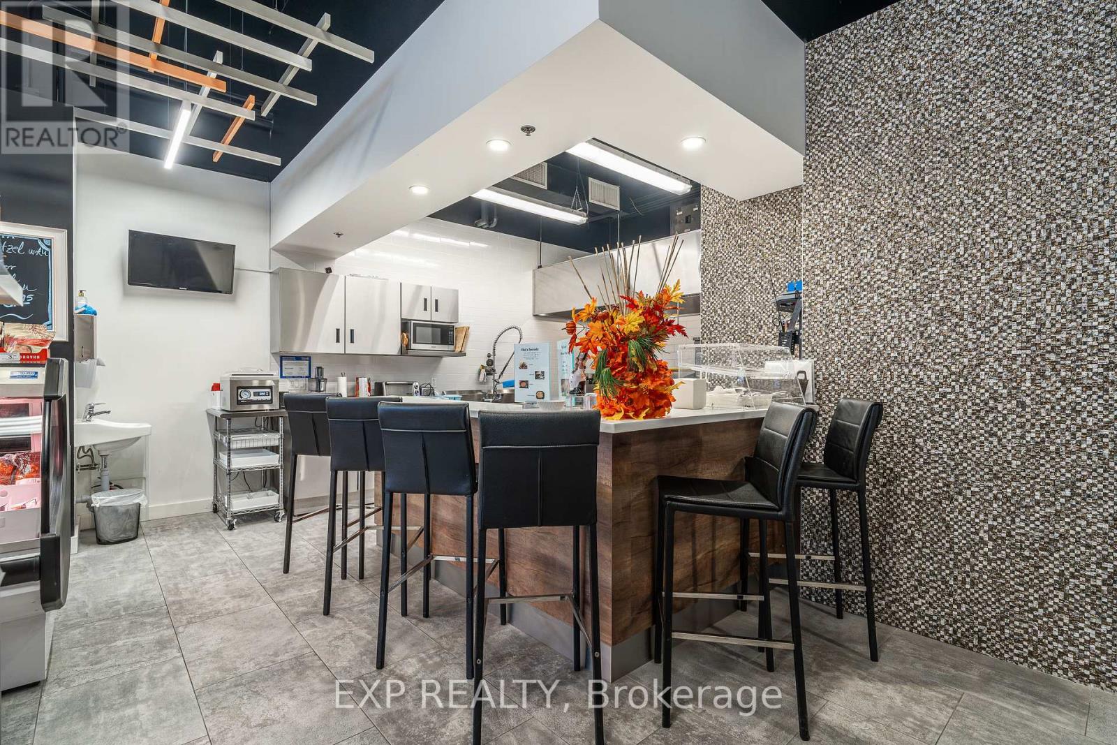 115-116 - 1884 Merivale Road, Ottawa, Ontario K2G 1E6 - Photo 22 - X12586088