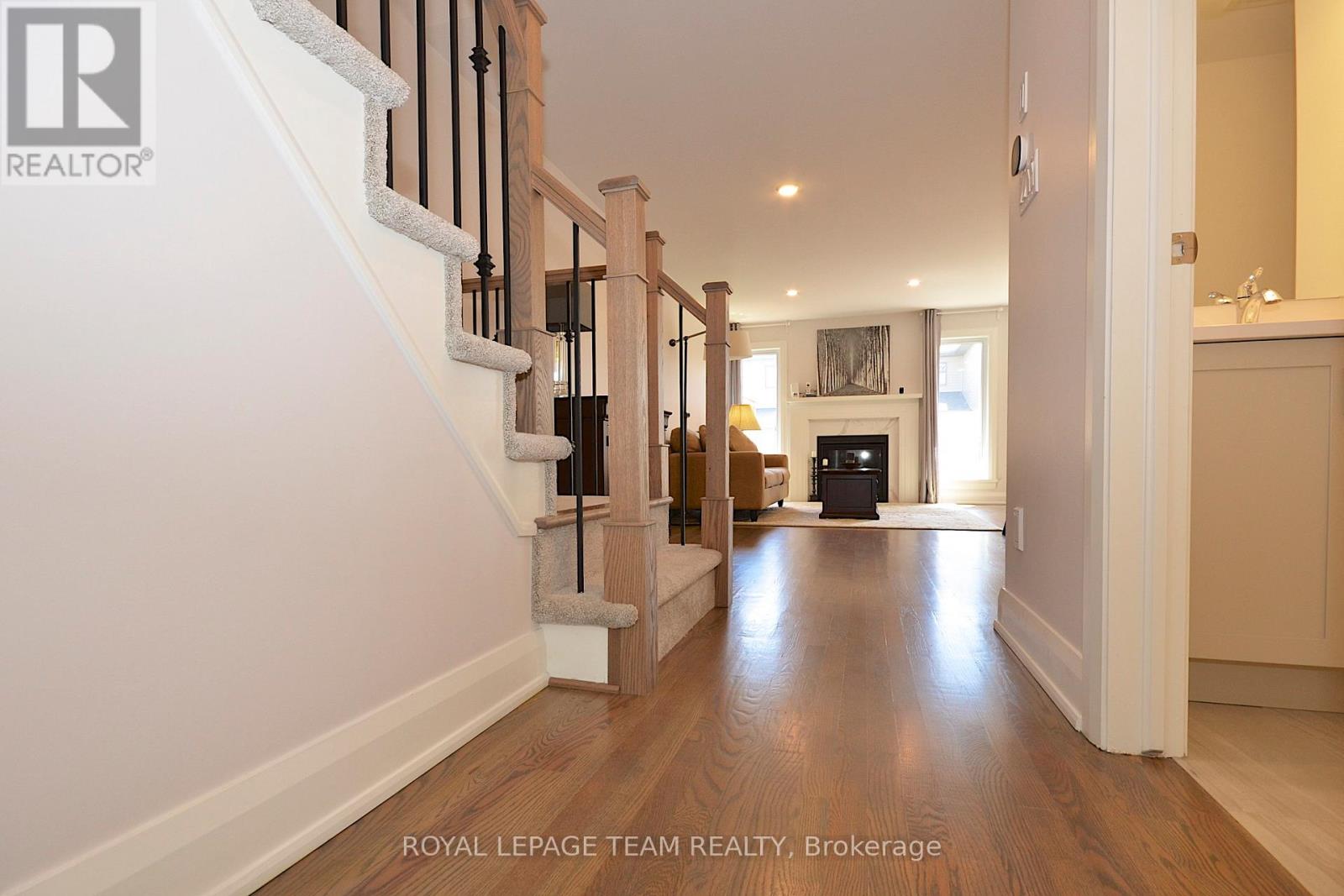 331 Proud Walk Drive Drive S, Ottawa, Ontario  K2S 2L8 - Photo 10 - X12586106