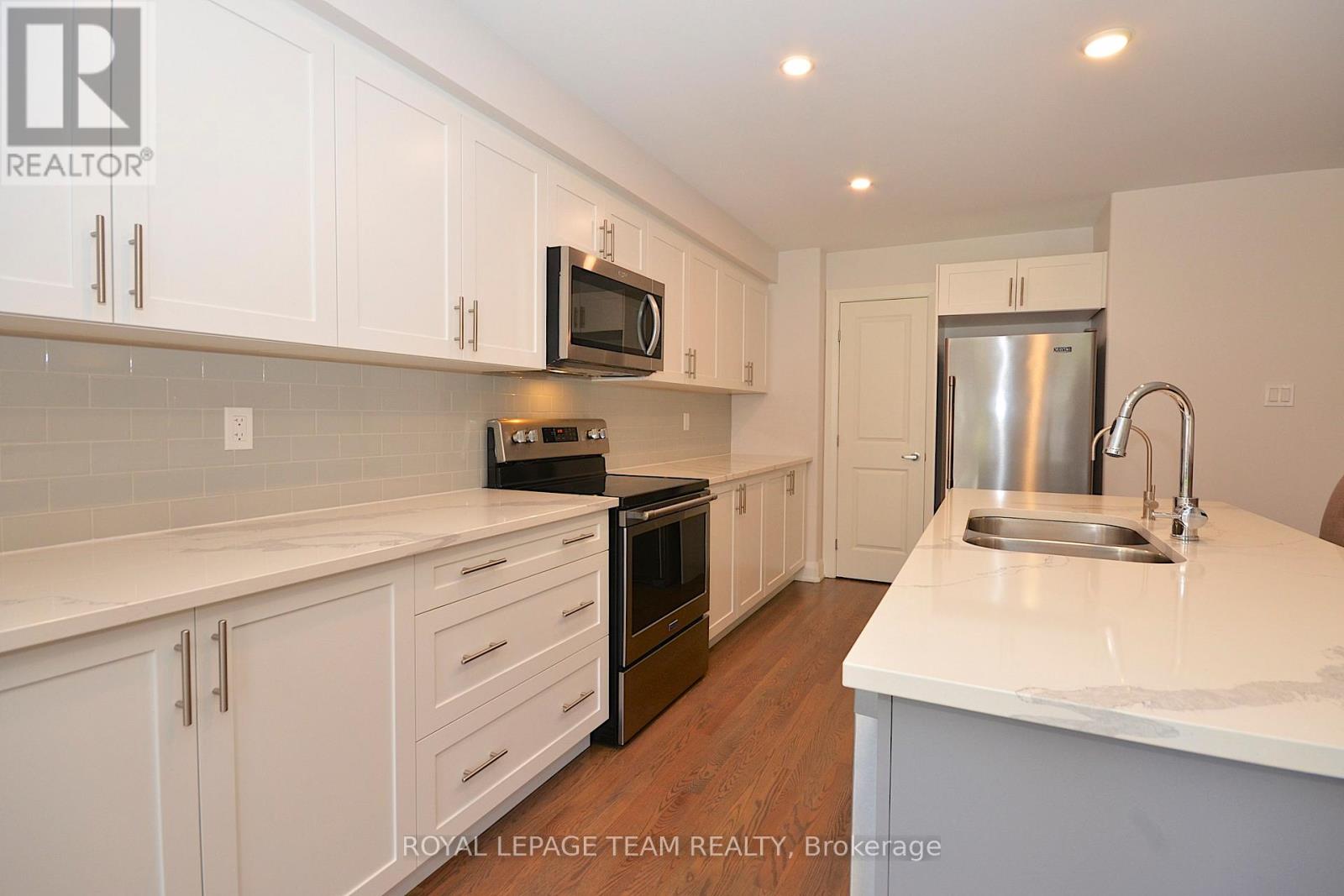 331 Proud Walk Drive Drive S, Ottawa, Ontario  K2S 2L8 - Photo 11 - X12586106