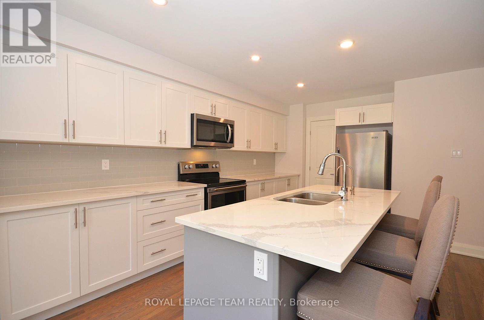 331 Proud Walk Drive Drive S, Ottawa, Ontario  K2S 2L8 - Photo 12 - X12586106