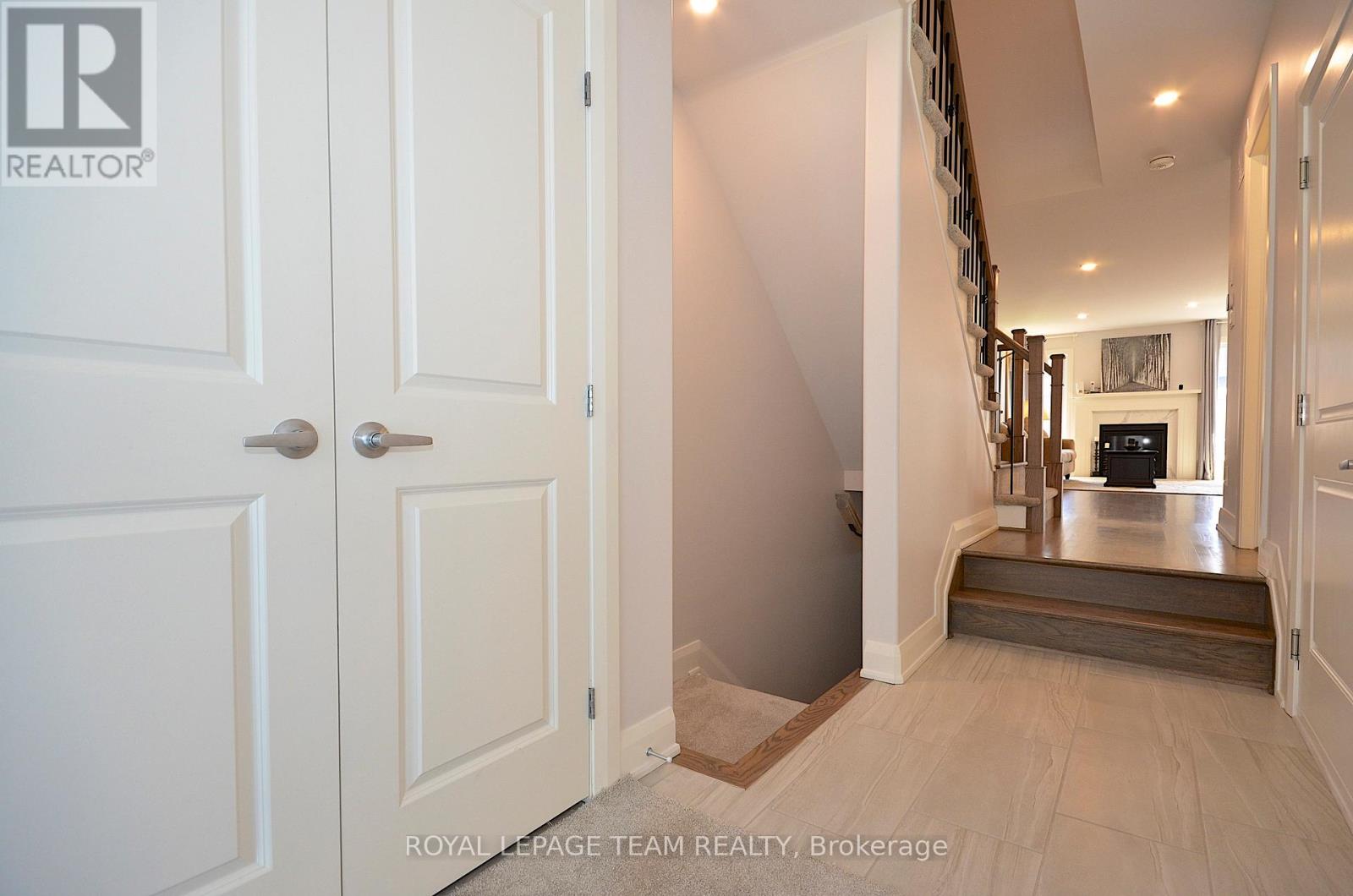 331 Proud Walk Drive Drive S, Ottawa, Ontario  K2S 2L8 - Photo 5 - X12586106