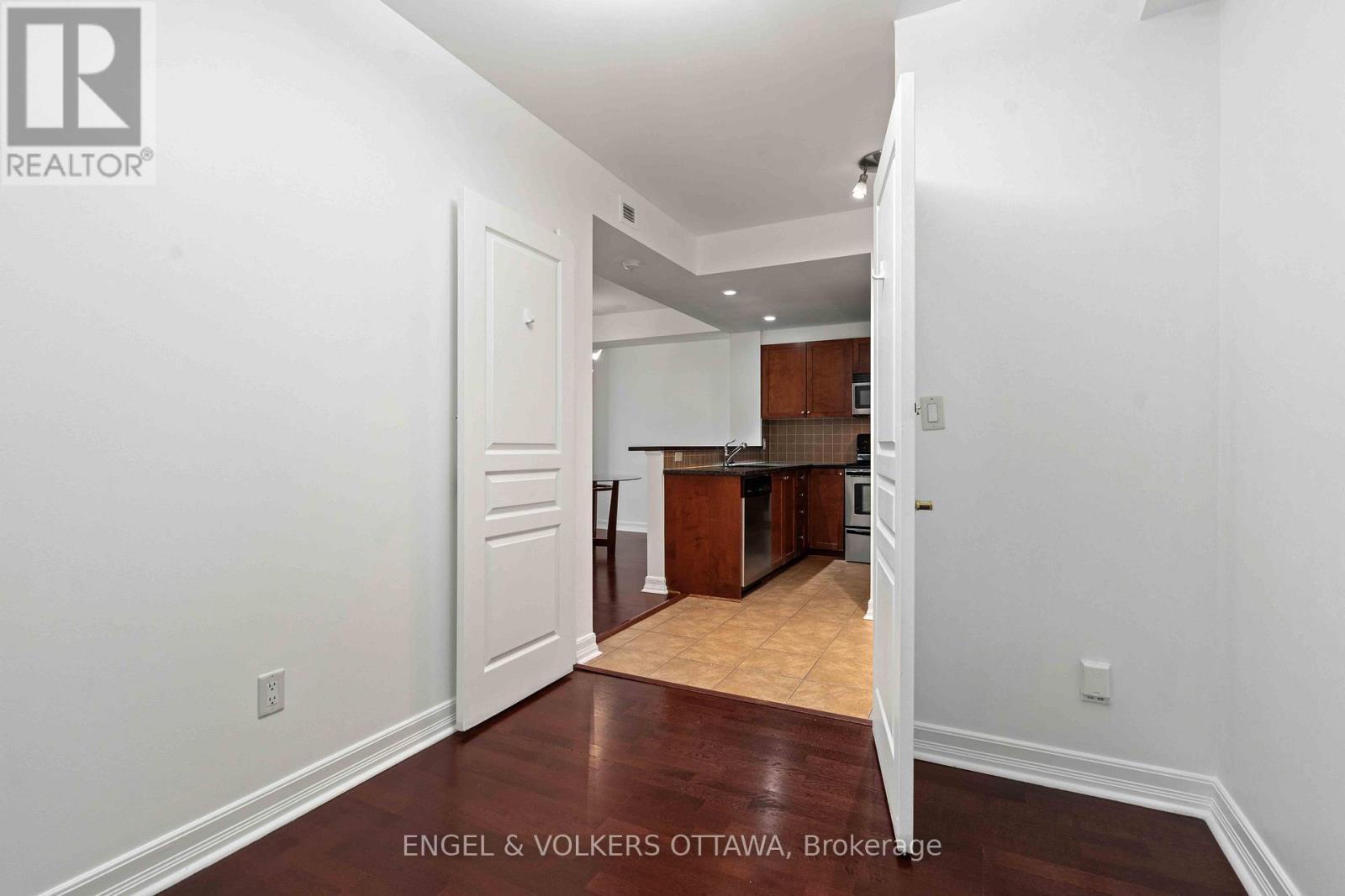 1107 - 200 Besserer Street, Ottawa, Ontario  K1N 0A7 - Photo 17 - X12586158