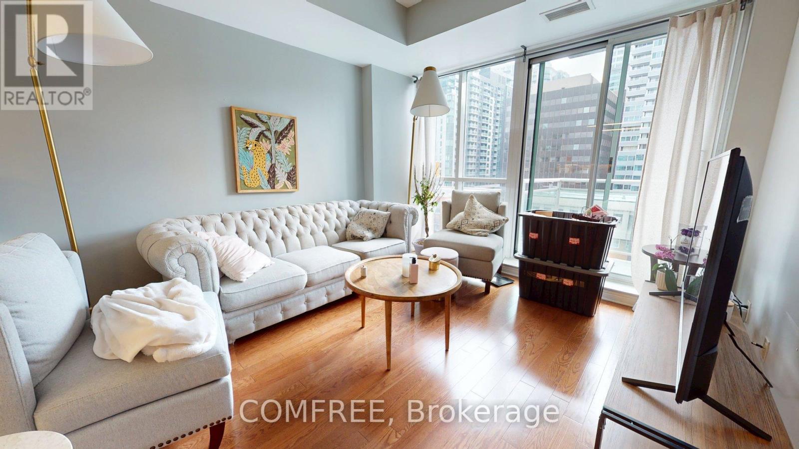 709 - 134 York Street, Ottawa, Ontario  K1N 1K8 - Photo 2 - X12586168