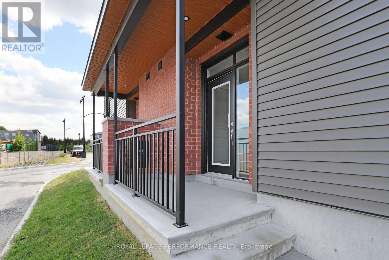 1220 Flycatcher Private, Ottawa, Ontario  K1X 0M7 - Photo 5 - X12586236