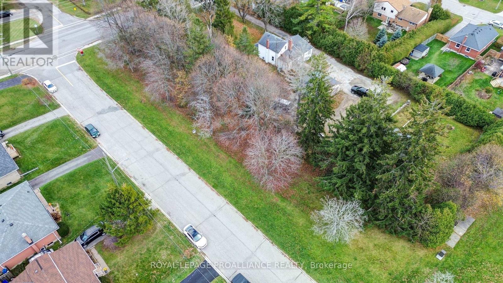 198 Victoria Street N, Port Hope, Ontario  L1A 3N3 - Photo 4 - X12476384