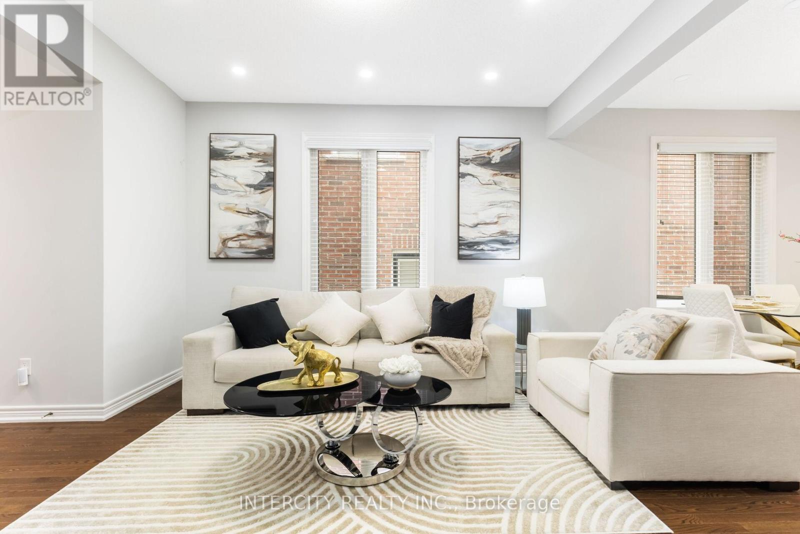 20 Vanderpool Crescent, Brampton, Ontario  L6P 3W9 - Photo 6 - W12585944