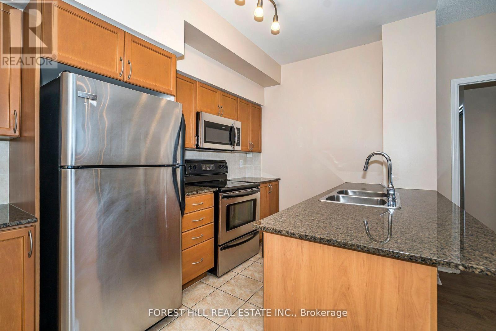 1610 - 388 Prince Of Wales Drive, Mississauga, Ontario  L5B 0A1 - Photo 6 - W12585960