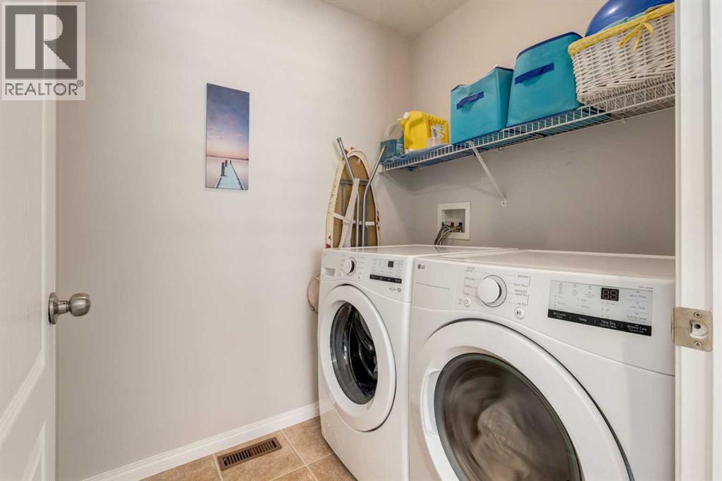 163 Cougarstone Court Sw, Calgary, Alberta  T3H 5R4 - Photo 26 - A2273136