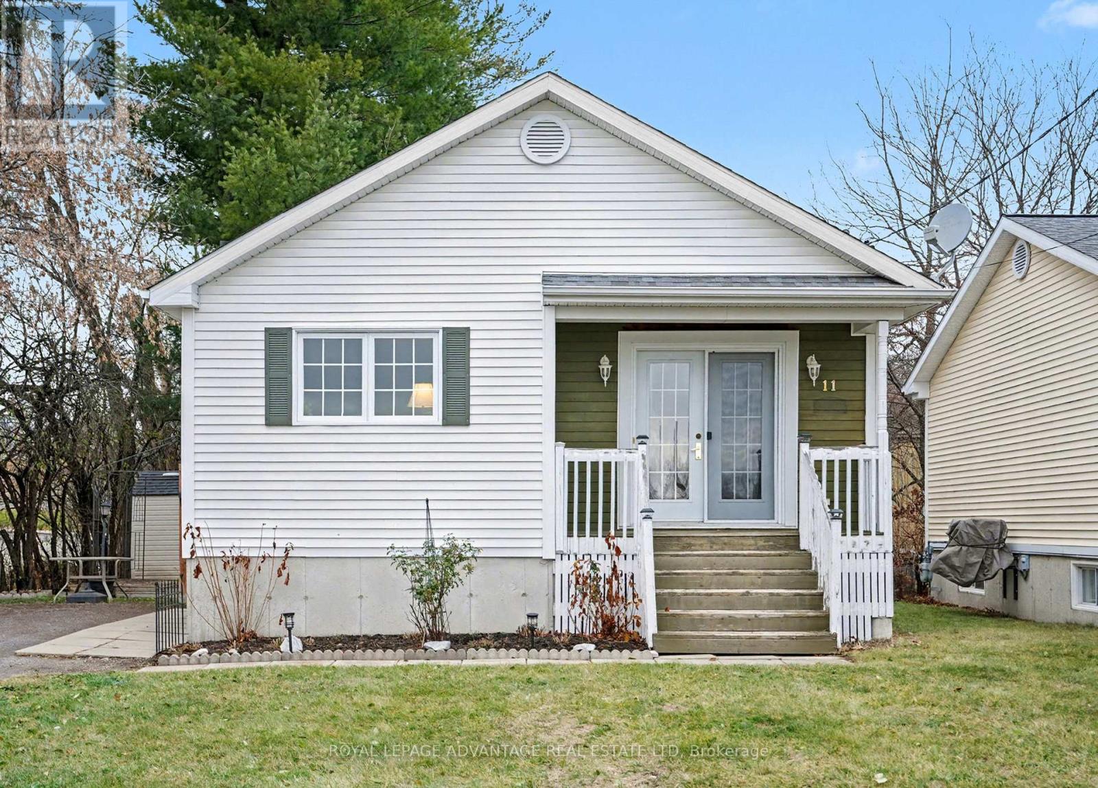 11 Queen Street, Perth, Ontario  K7H 2W4 - Photo 1 - X12586112