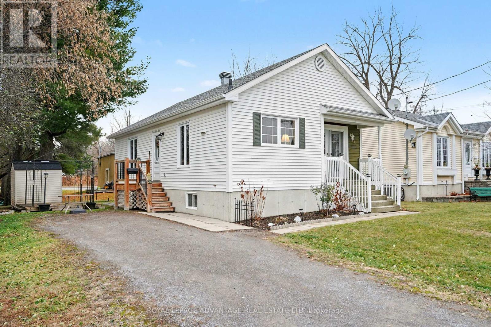 11 Queen Street, Perth, Ontario  K7H 2W4 - Photo 2 - X12586112