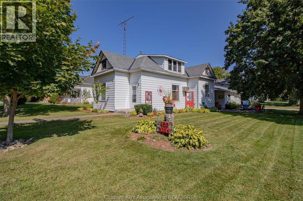 MLS# 25023081: 420 MAIN STREET, Bothwell, Canada