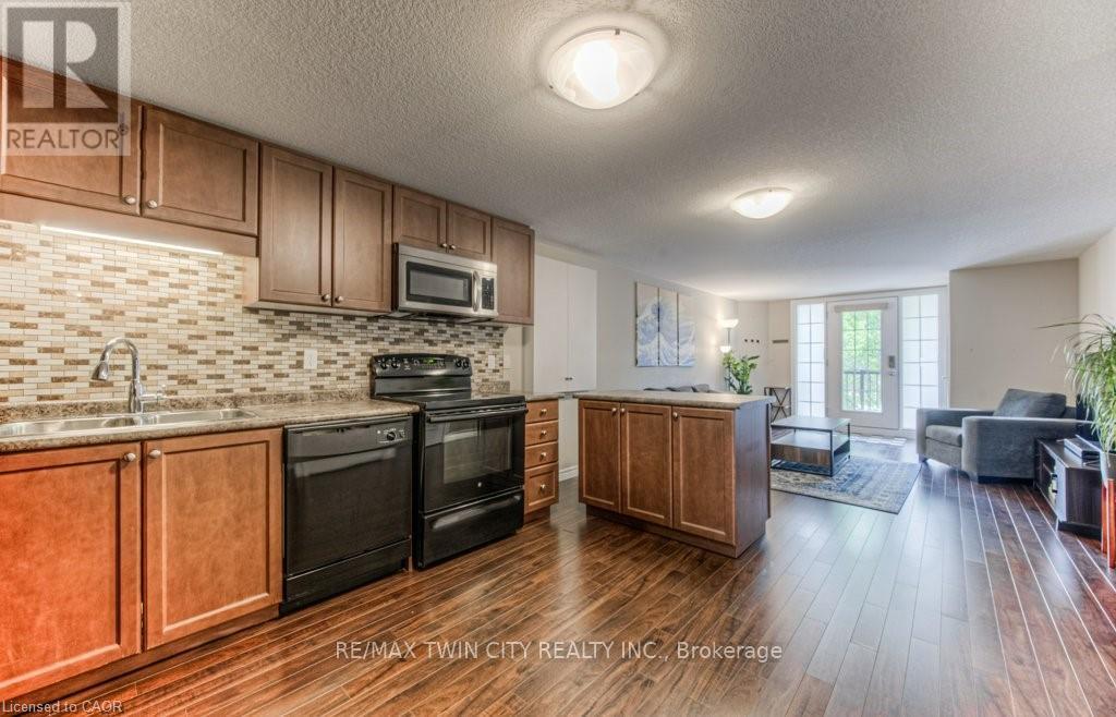 F - 240 Rachel Crescent, Waterloo, Ontario N2R 0E1 - Photo 16 - X12585948