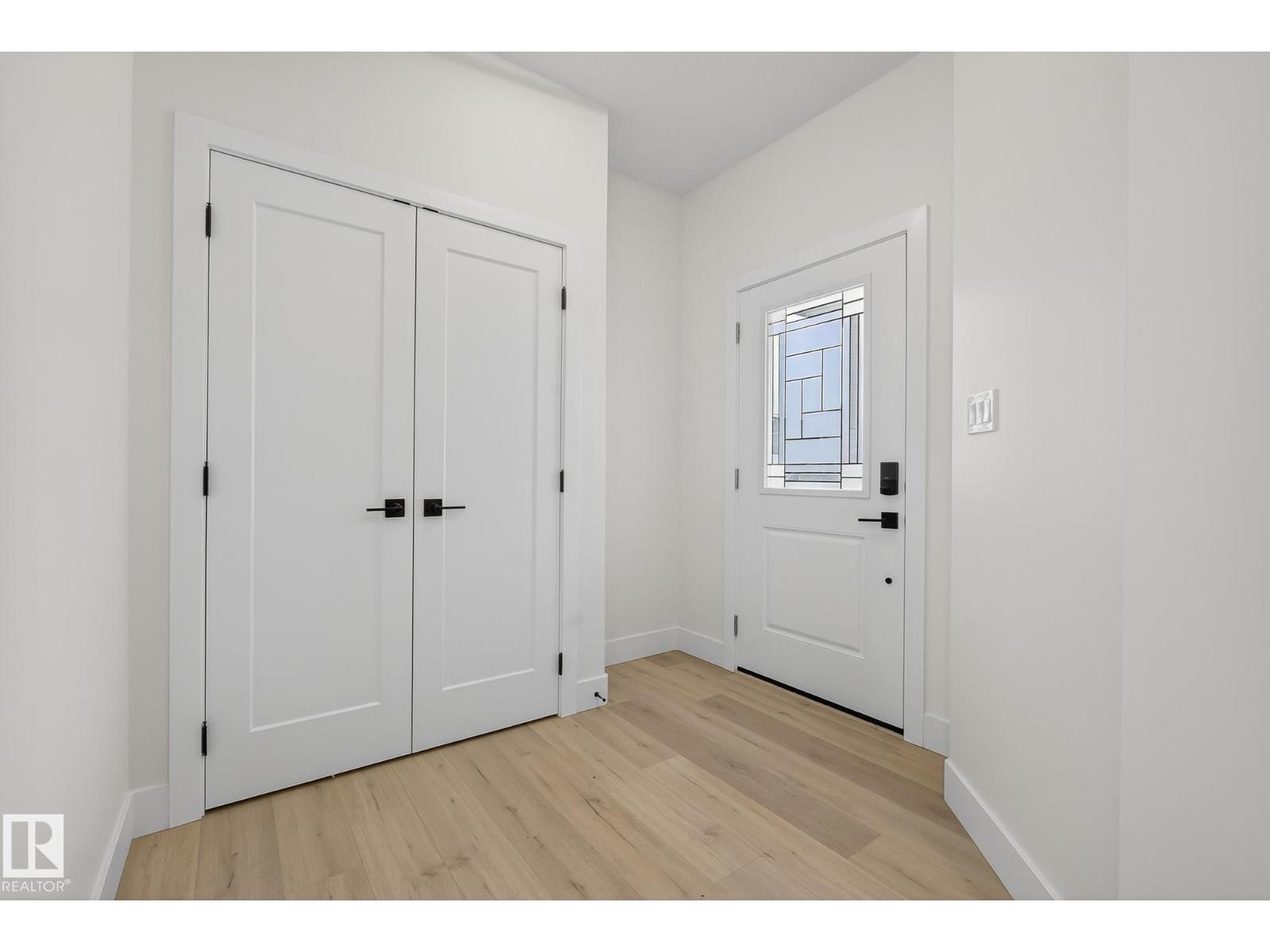 3306 Chickadee Dr Nw, Edmonton, Alberta  T5S 0V5 - Photo 3 - E4466851