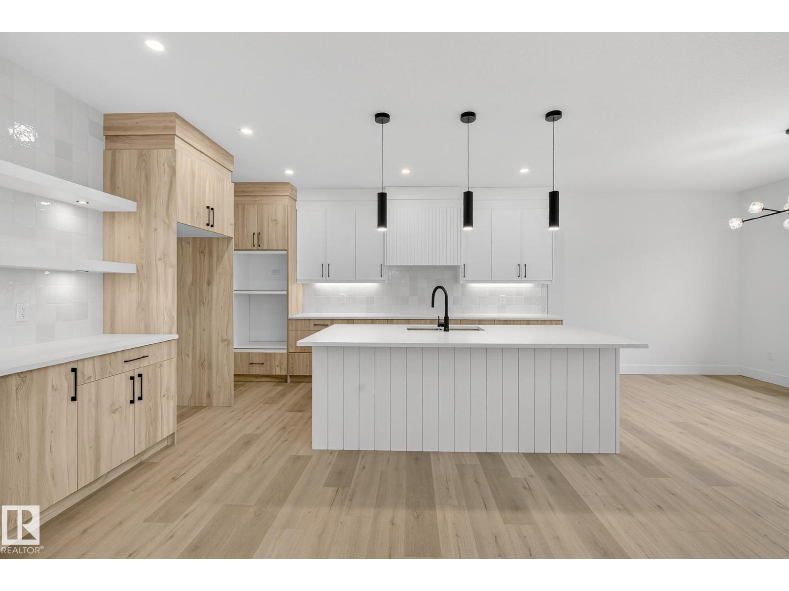 3306 Chickadee Dr Nw, Edmonton, Alberta  T5S 0V5 - Photo 1 - E4466851