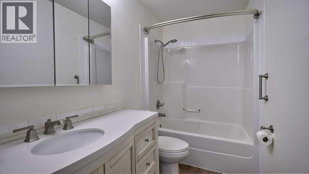 32 Mt Aberdeen Manor Se, Calgary, Alberta  T2Z 3N8 - Photo 19 - A2271309