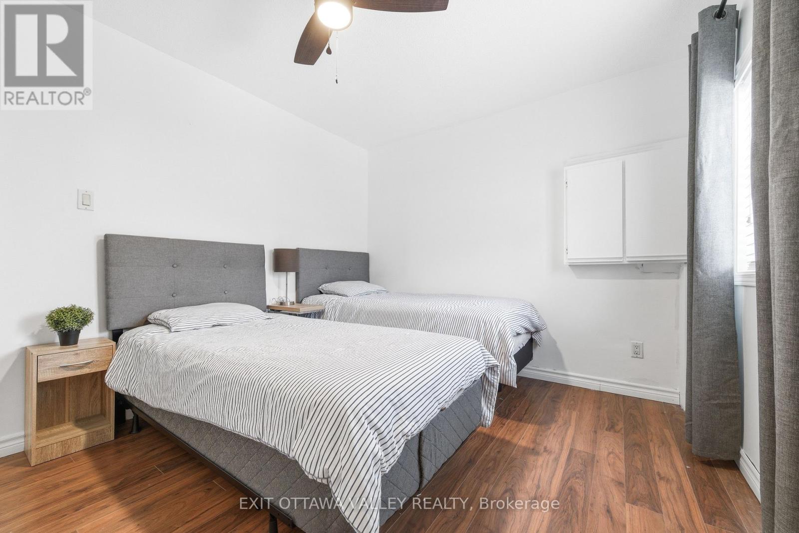 79 Doran Street, Petawawa, Ontario  K8H 1R3 - Photo 40 - X12586102