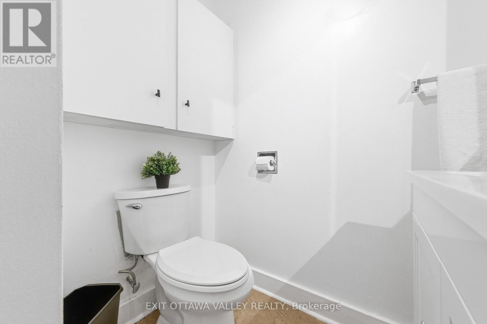 79 Doran Street, Petawawa, Ontario  K8H 1R3 - Photo 43 - X12586102