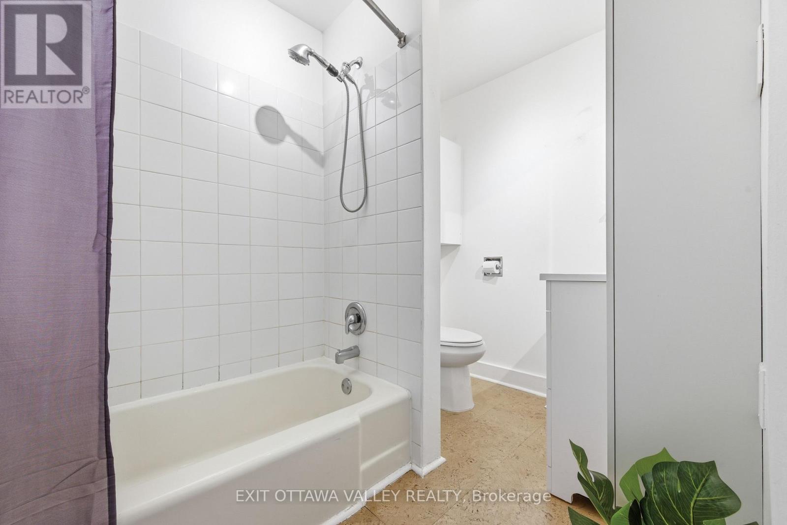 79 Doran Street, Petawawa, Ontario  K8H 1R3 - Photo 44 - X12586102