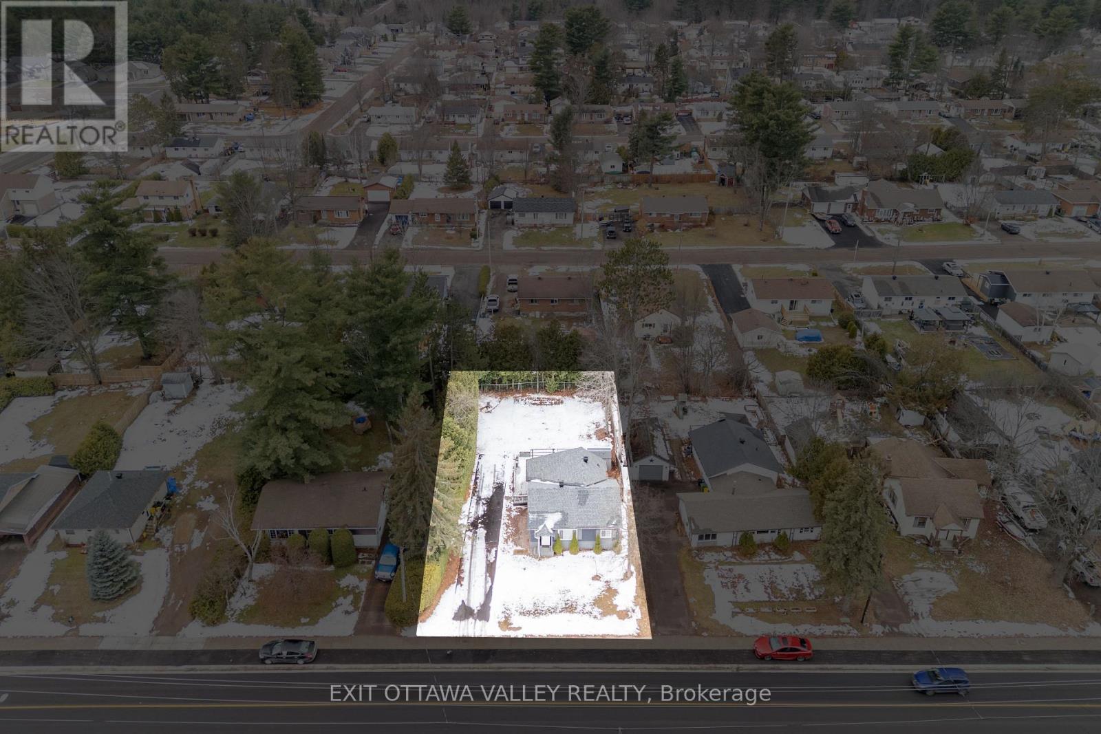 79 Doran Street, Petawawa, Ontario  K8H 1R3 - Photo 9 - X12586102