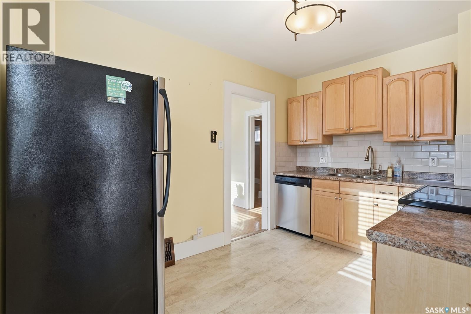 1214 B Avenue N, Saskatoon, Saskatchewan  S7L 1G3 - Photo 12 - SK024895