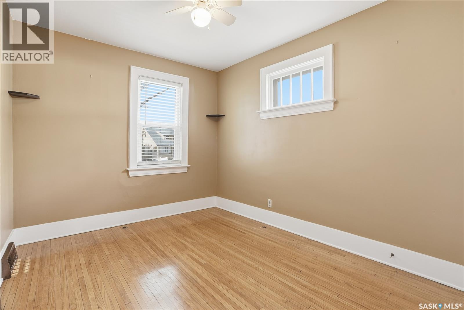 1214 B Avenue N, Saskatoon, Saskatchewan  S7L 1G3 - Photo 16 - SK024895