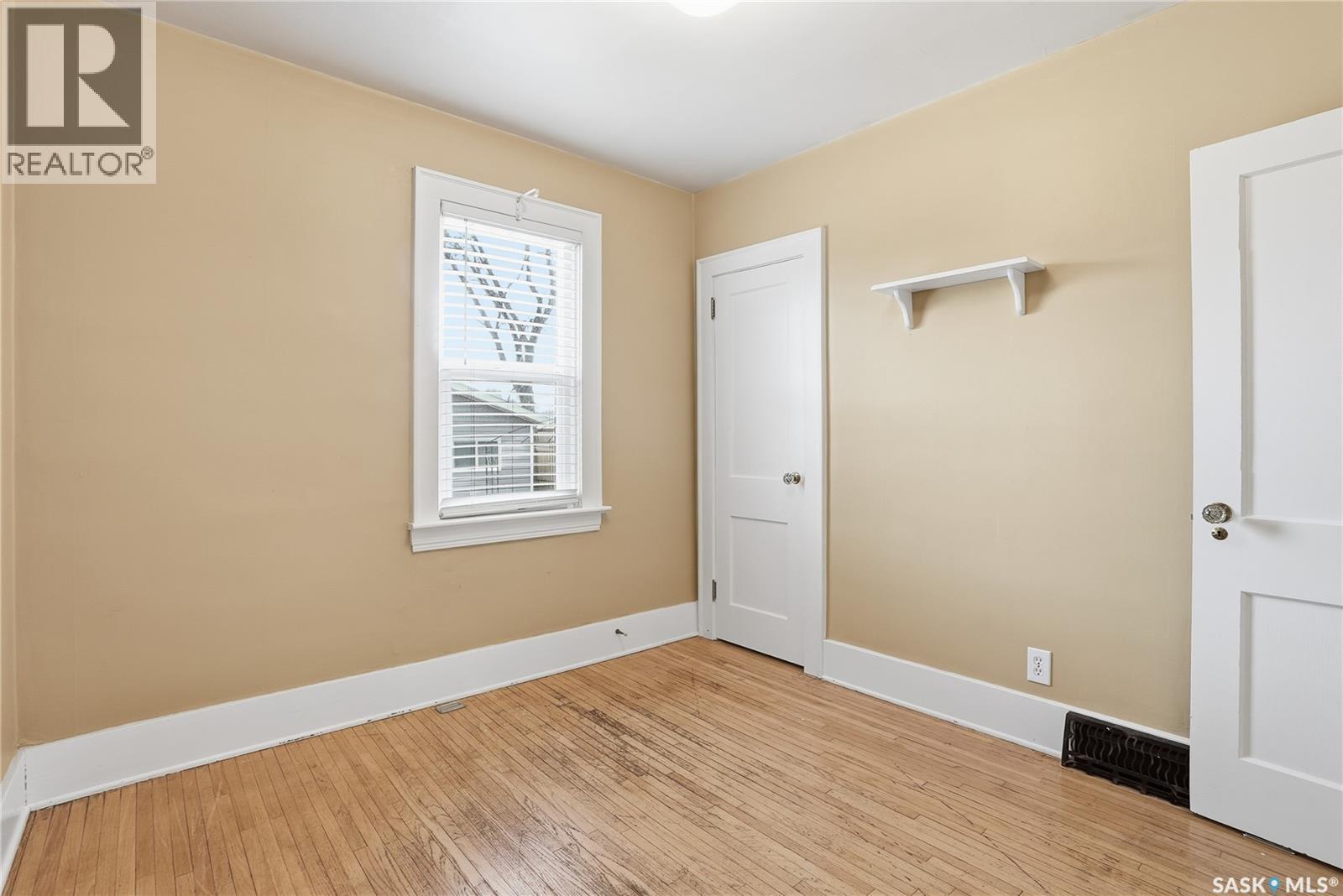 1214 B Avenue N, Saskatoon, Saskatchewan  S7L 1G3 - Photo 21 - SK024895