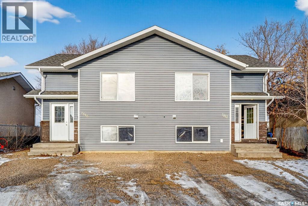 1812/1816 16th STREET W, prince albert, Saskatchewan