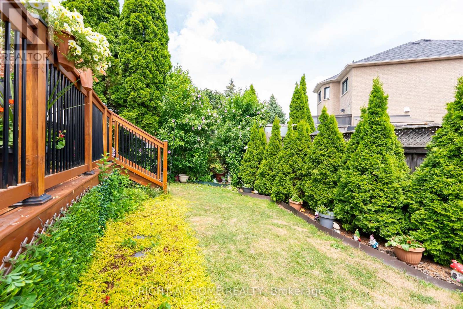 259 Tall Grass Trail, Vaughan, Ontario  L4L 3P7 - Photo 18 - N12513718