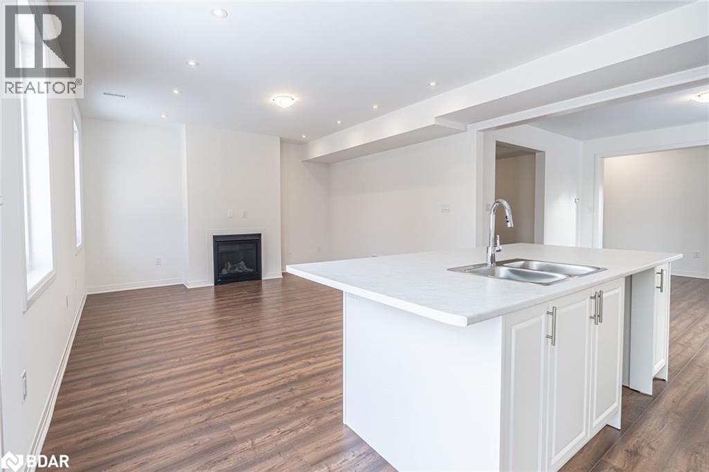 112 West Oak Trail, Barrie, Ontario  L9J 0L1 - Photo 3 - 40784465