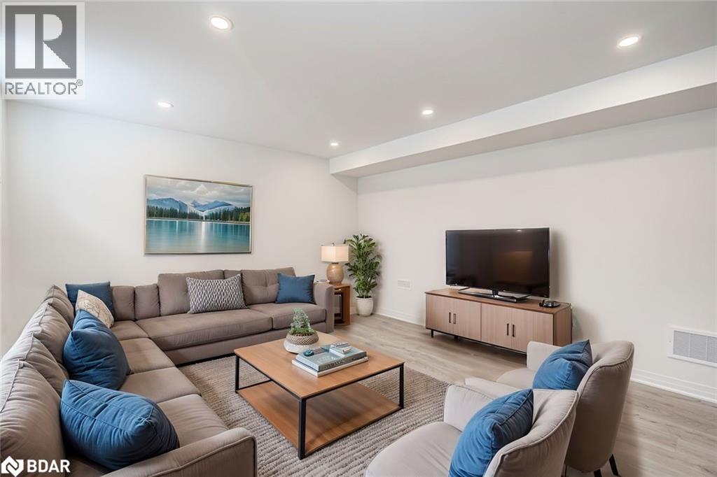 112 West Oak Trail, Barrie, Ontario  L9J 0L1 - Photo 18 - 40784465