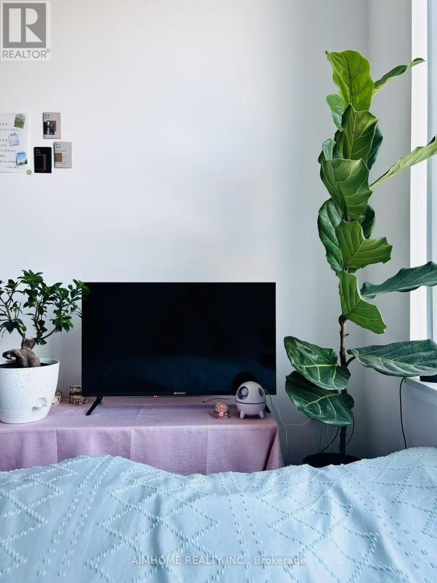 606 - 25 Holly Street, Toronto, Ontario  M4S 0E4 - Photo 11 - C12586034