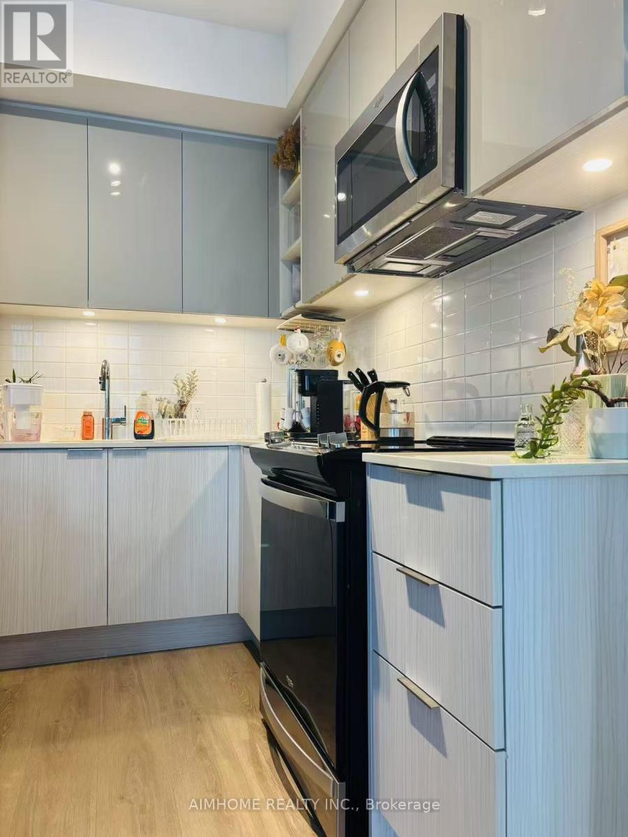 606 - 25 Holly Street, Toronto, Ontario  M4S 0E4 - Photo 4 - C12586034