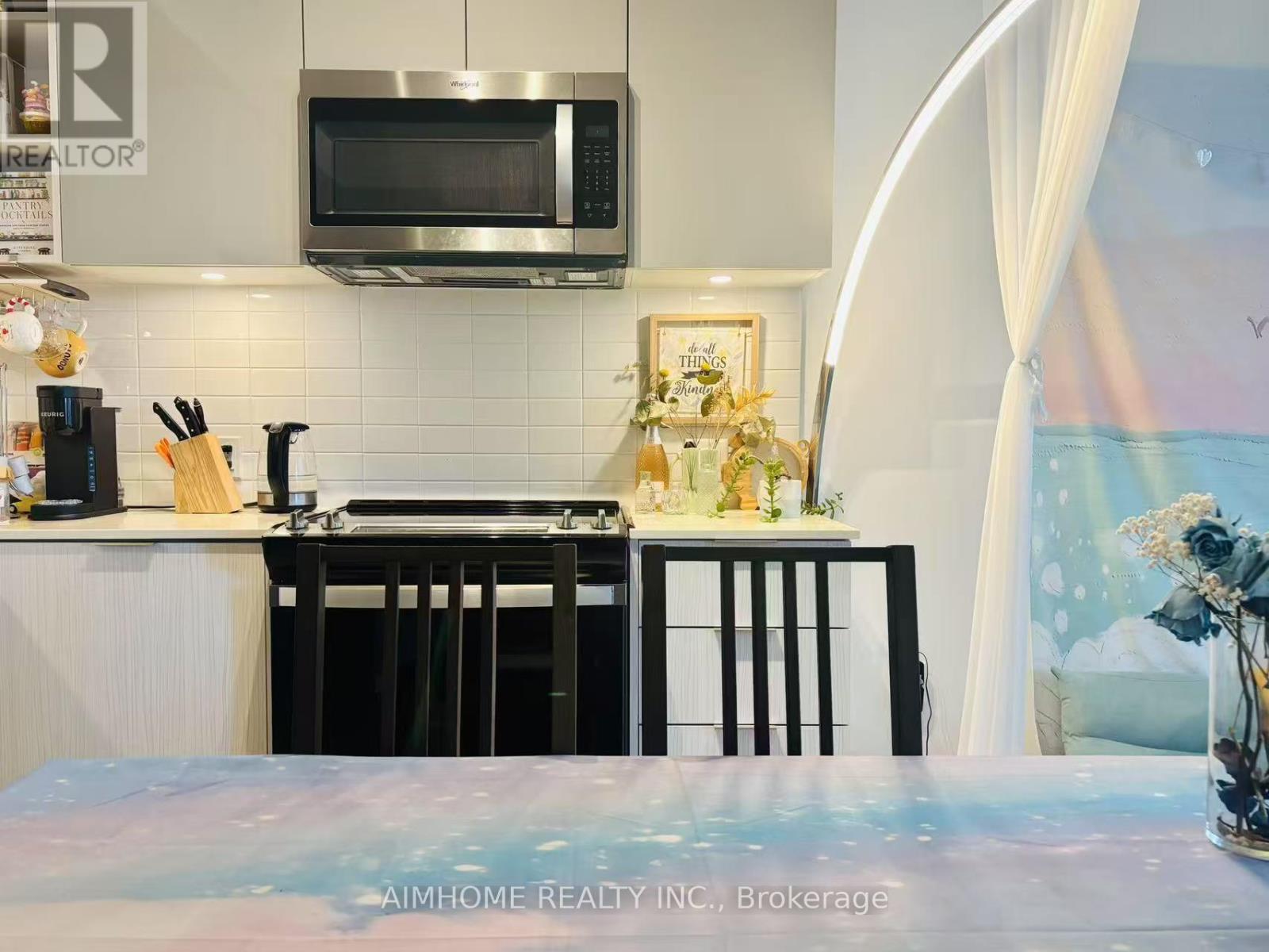 606 - 25 Holly Street, Toronto, Ontario  M4S 0E4 - Photo 5 - C12586034