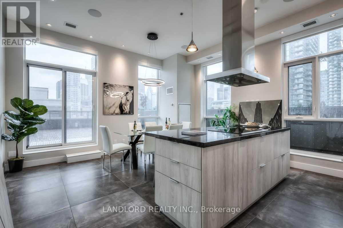 1005 - 318 Richmond Street W, Toronto, Ontario  M5V 0B4 - Photo 2 - C12586038