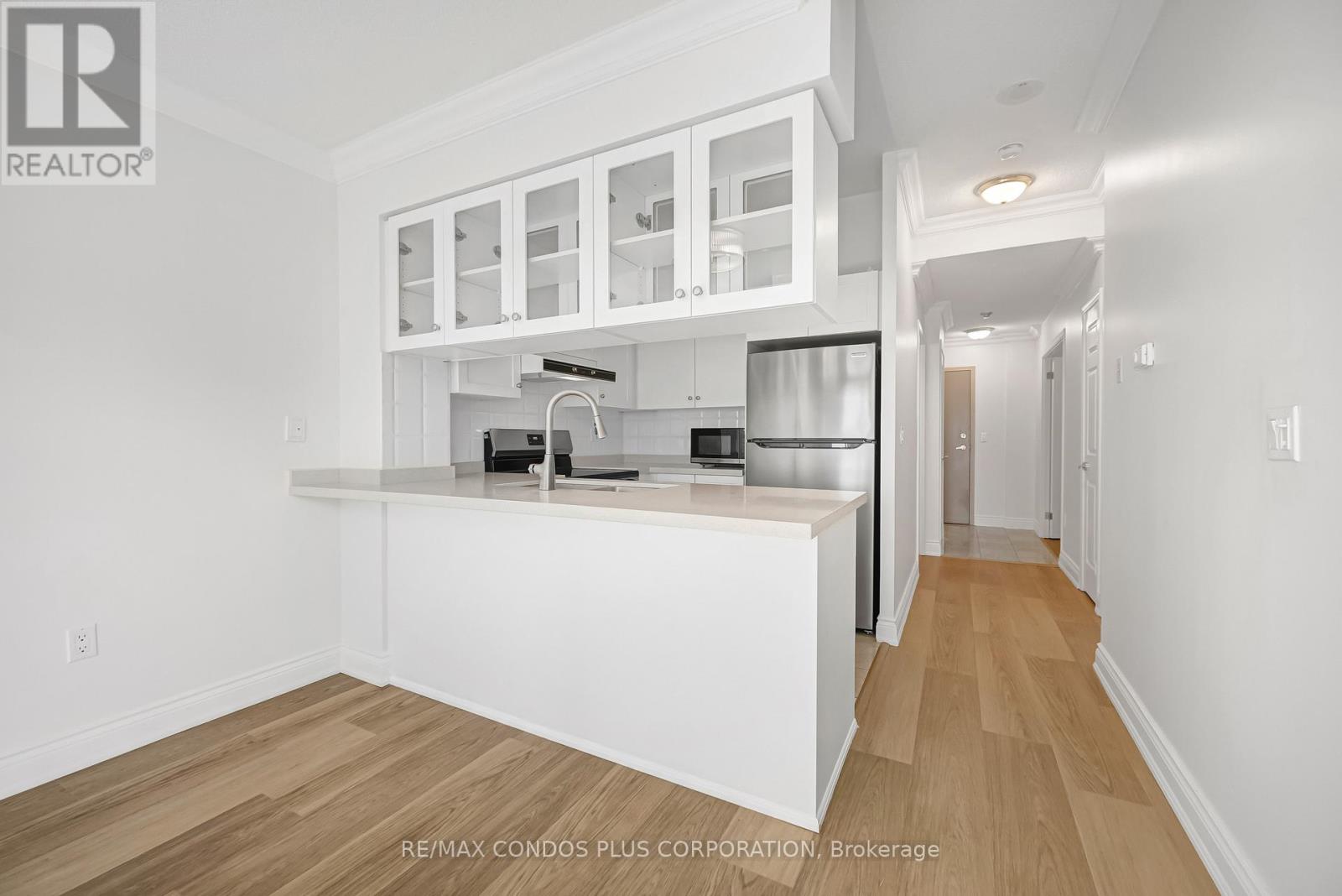 903 - 909 Bay Street, Toronto, Ontario  M5S 3G2 - Photo 9 - C12586108