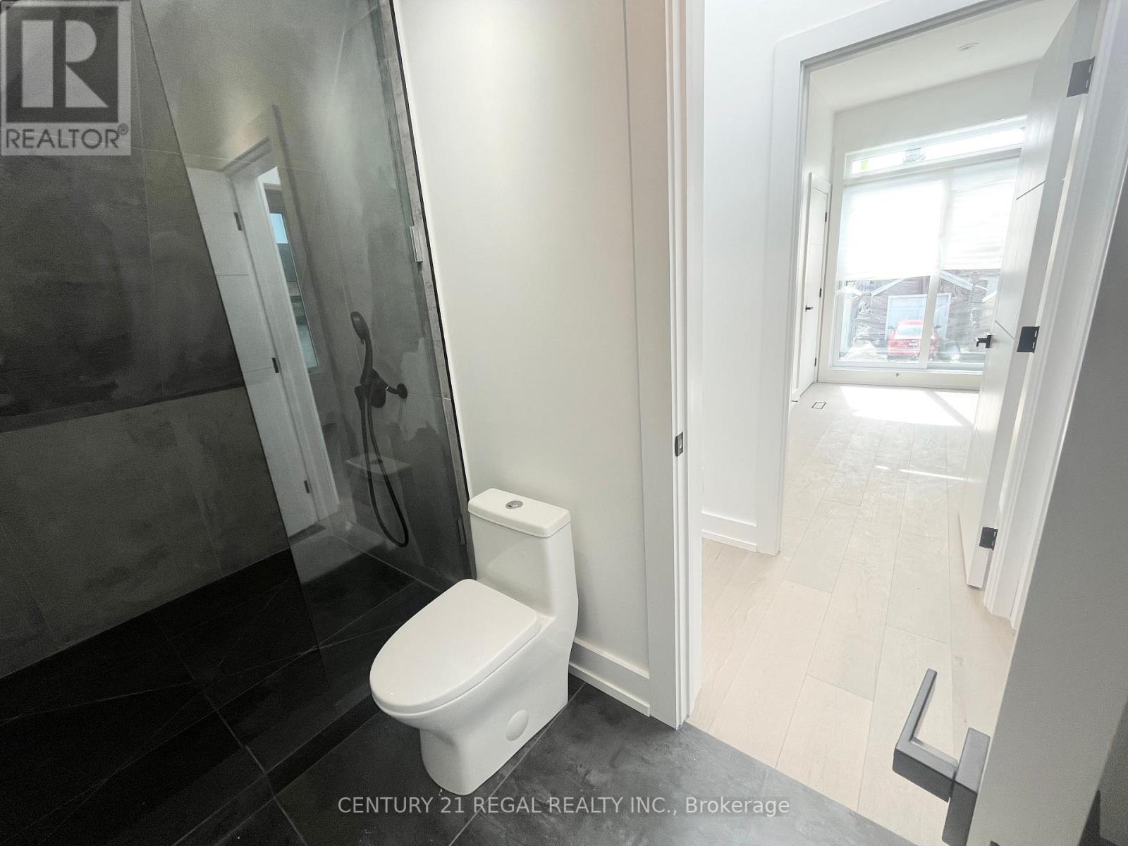 Unit 2 - 171 Durant Avenue, Toronto, Ontario  M4J 4W5 - Photo 13 - E12586054