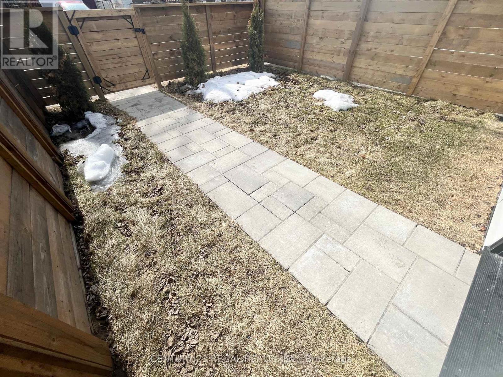 Unit 2 - 171 Durant Avenue, Toronto, Ontario  M4J 4W5 - Photo 21 - E12586054