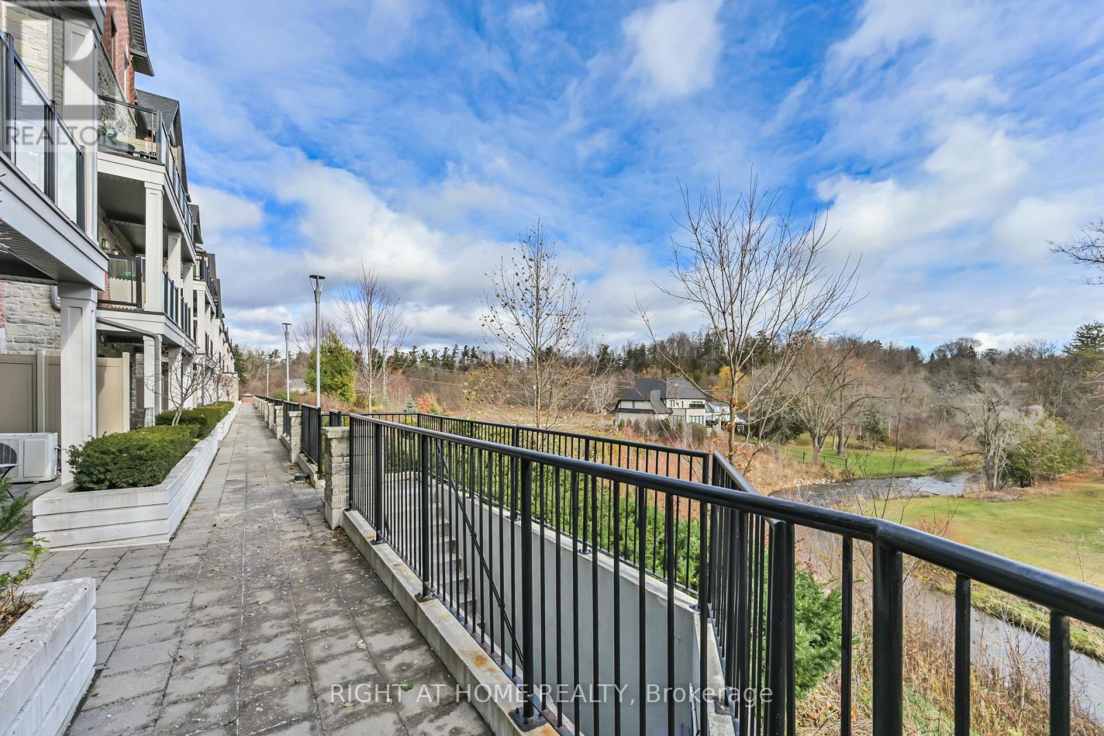 423 - 201 Pine Grove Road, Vaughan (Islington Woods), Ontario  L4L 0H8 - Photo 18 - N12553646