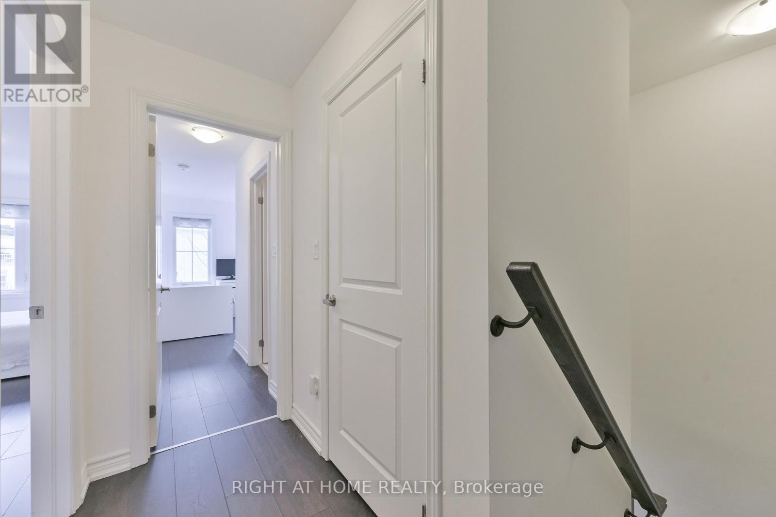 423 - 201 Pine Grove Road, Vaughan (Islington Woods), Ontario  L4L 0H8 - Photo 7 - N12553646