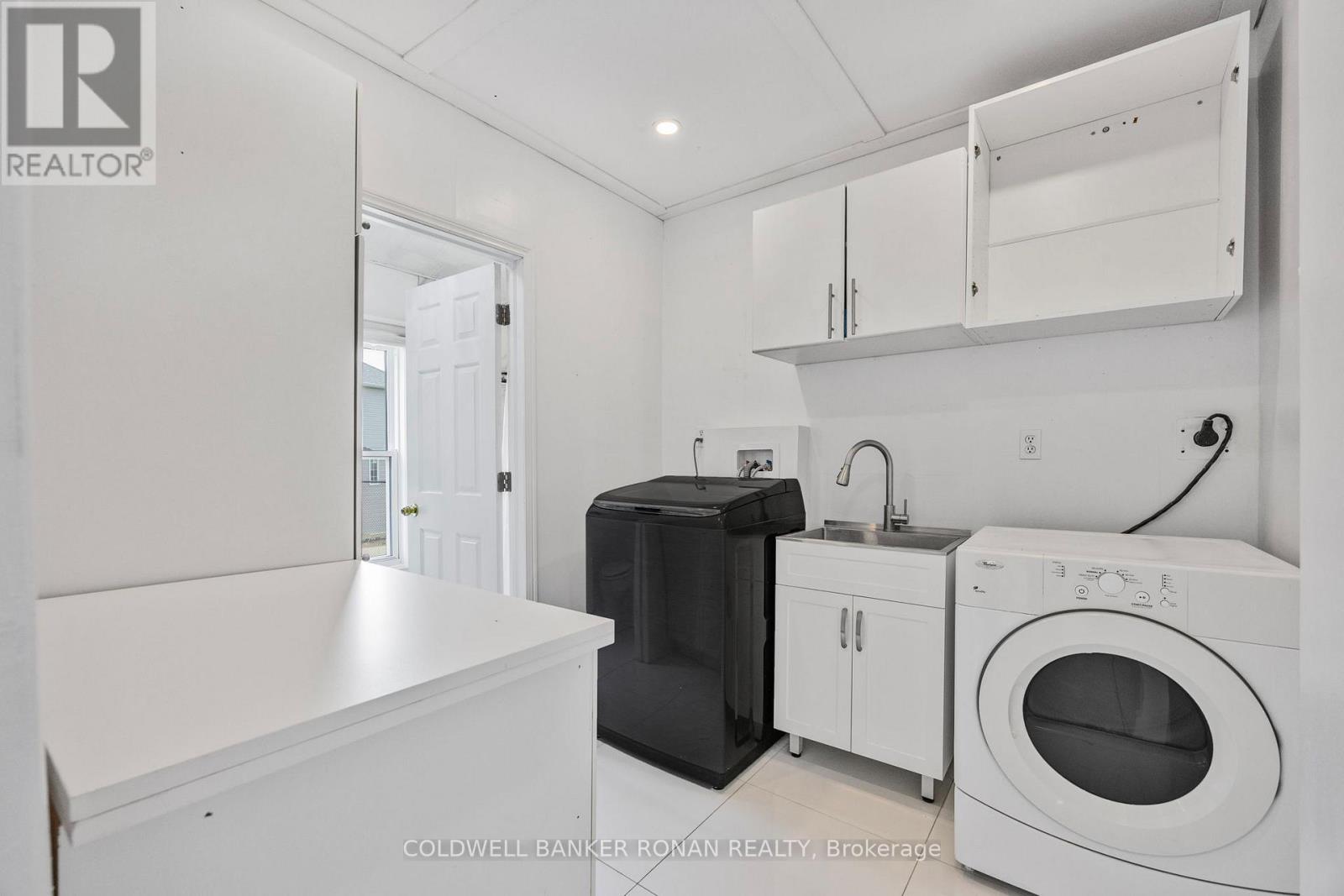 215 First Avenue W, Shelburne, Ontario  L9V 2X7 - Photo 11 - X12209359