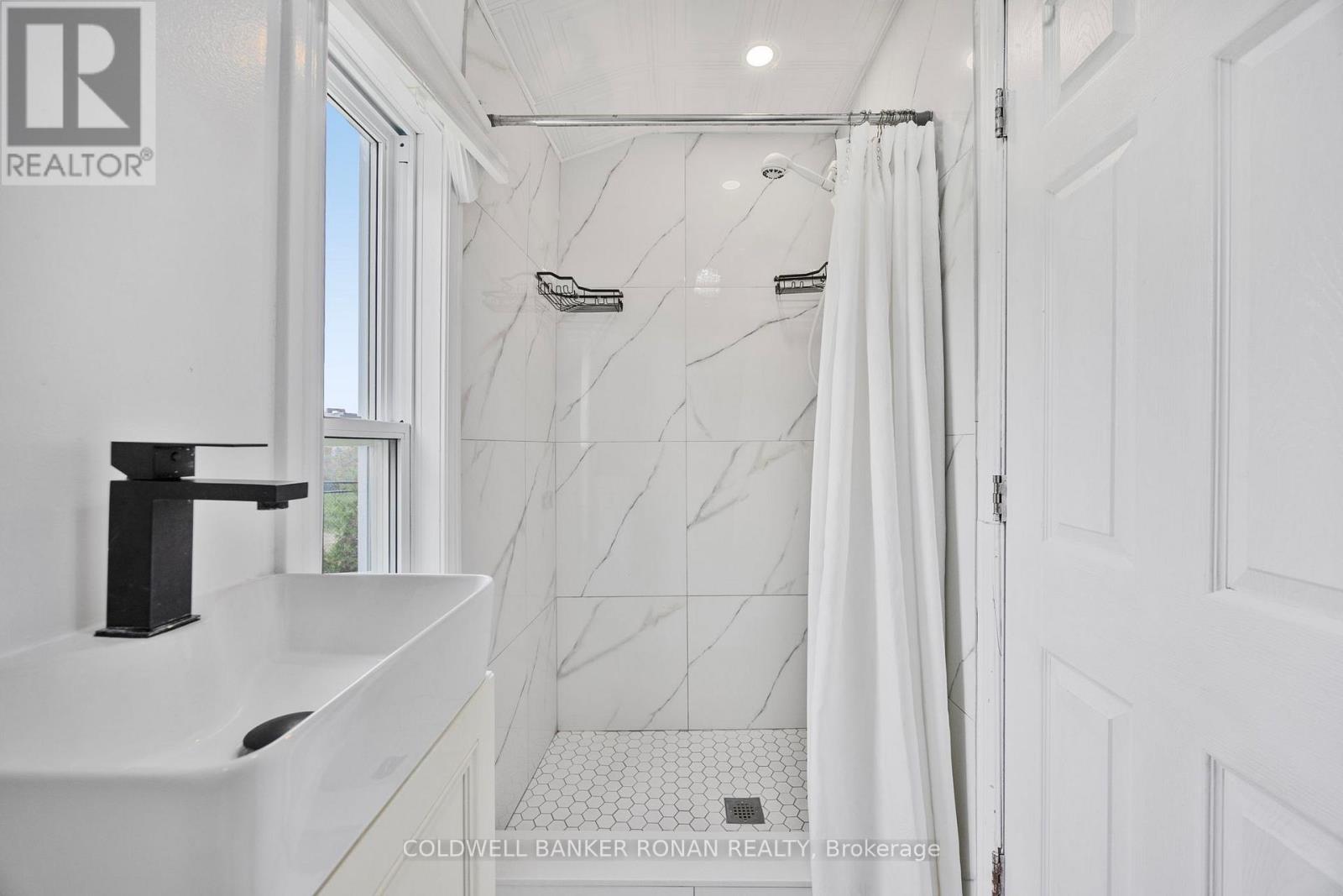 215 First Avenue W, Shelburne, Ontario  L9V 2X7 - Photo 14 - X12209359